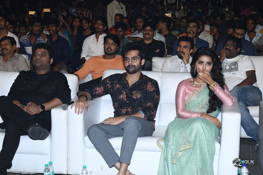 Vunnadhi-Okate-Zindagi-Movie-Audio-Launch